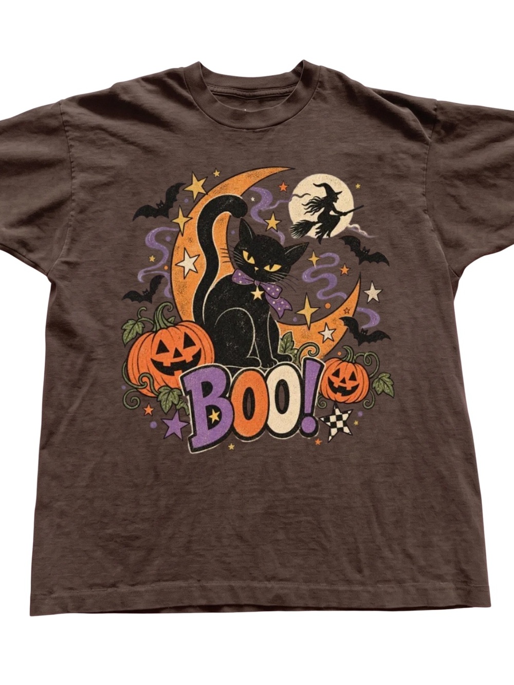 Gildan Brown Short-Sleeve Tee with Black Cat & Halloween Graphic